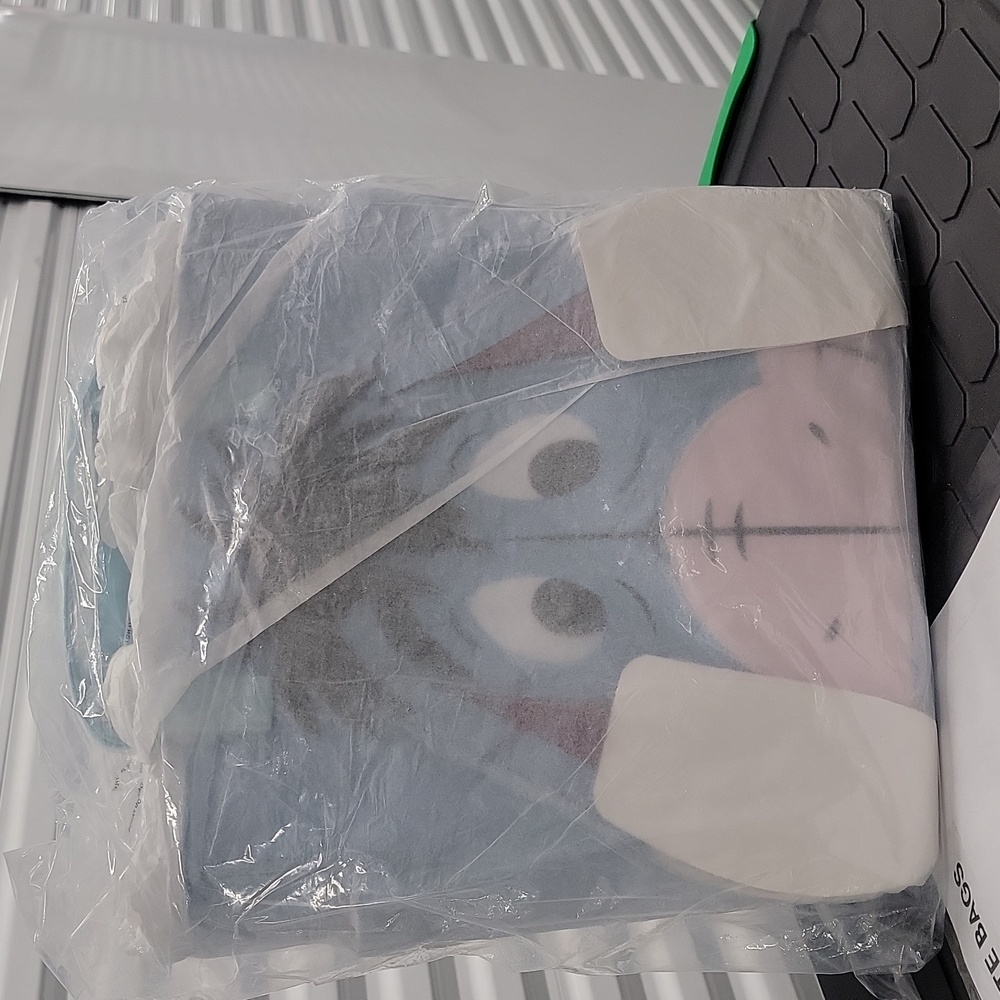 Loungefly convertible Eeyore Tote NIP